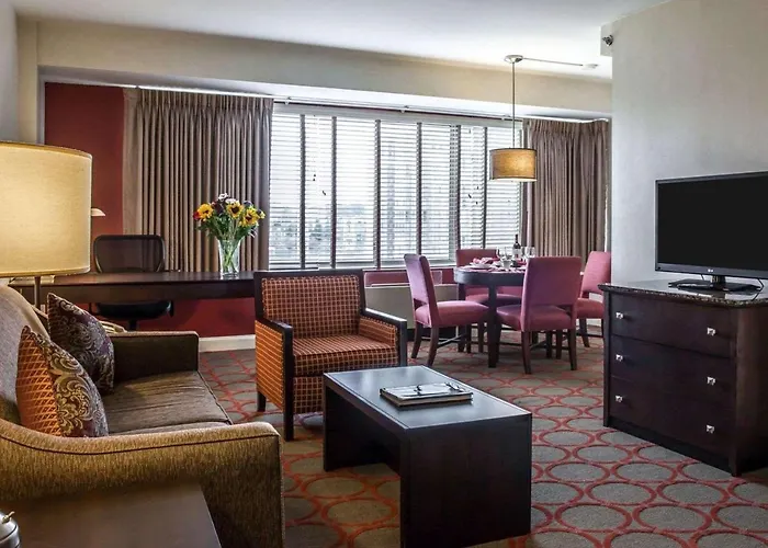 The Virginian Suites, Ascend Hotel Collection Arlington